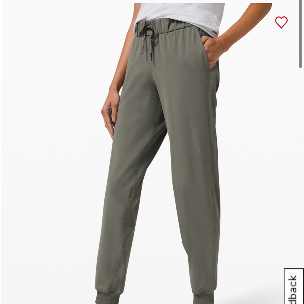 Lululemon On the Fly Jogger 28’’